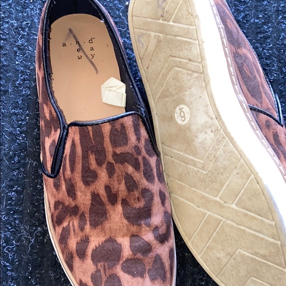 Cheetah slip on shoes - Picture 4 of 4